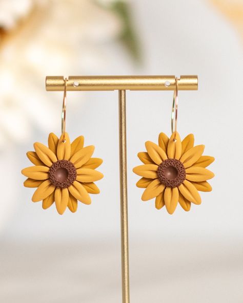 Sunflower Clay Earrings, Clay Sunflower Earrings, Polymer Clay Sunflower, Earrings Handmade Clay, Spring Polymer Clay Earrings, Easy Polymer Clay Earrings, Fall Clay Earrings, Everyday Yellow Polymer Clay Jewelry, Yellow Polymer Clay Earrings