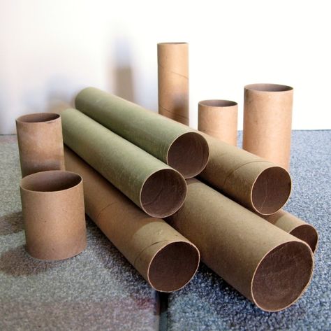 Make Your Own Kraft Paper Tubes Diy Rocket, Diy Wrapping Paper, Homemade Paper, Tissue Paper Roll, Rolled Paper Art, Hanger Diy, Old Sewing Machines, Diy Cans, Towel Hanger