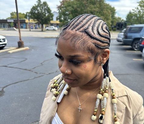 Cornrow Hairstyles Black Women, Beads Natural Hairstyles, Cornrow With Beads, Braided Hairstyles Knotless, Curly End Braids, Natural Hairstyles With Beads, Cute Cornrow Hairstyles, Braided Hairstyles Black Women, Hairstyle With Beads