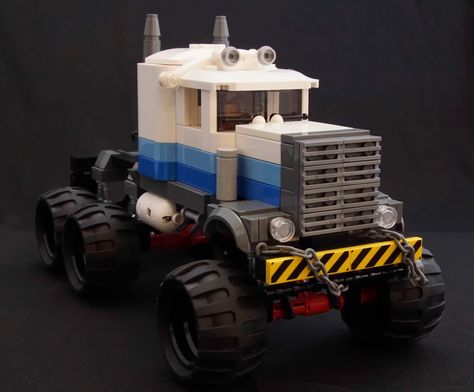 Monster Truck Lego Monster Truck, Lego Monster, Lego Machines, Lego Truck, Lego Sculptures, Lego Diy, Amazing Lego Creations, Lego Trains, Lego Construction