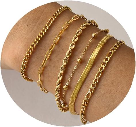 #bracelets #love #gold #love #christmas #gifts Gold Bracelets Stacked, Minimalist Chain, Wrist Accessories, Wrist Jewelry, Low Waste, Bracelets Set, Gold Jewelry Simple, Gold Bracelet For Women, Minimal Jewelry