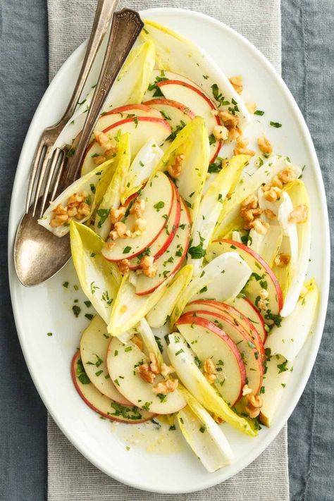 Endive Recipes, Belgian Endive, Endive Salad, Satisfying Salads, Paleo Salads, Roasted Walnuts, Dairy Free Eggs, Walnut Salad, Winter Salad