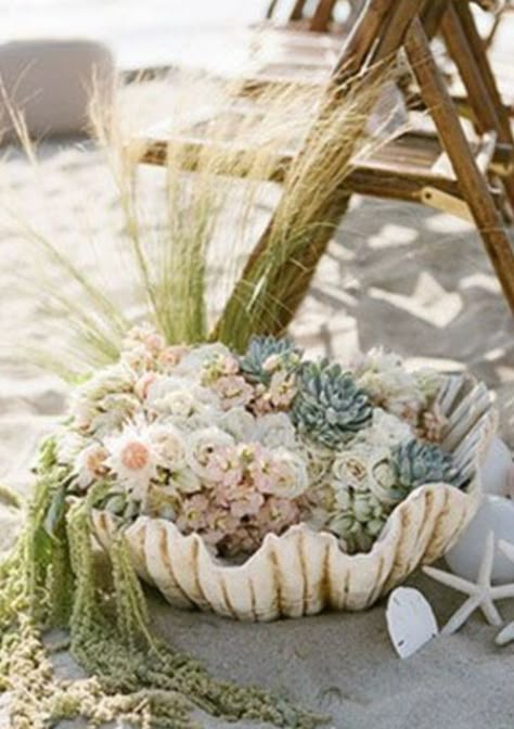 Seashell Flower Arrangements, Shell Wedding Decor, Coastal Thanksgiving, Coastal Weddings, Shell Wedding, Ocean Theme Party, Table Arrangements Wedding, Beachy Wedding, Seaside Theme