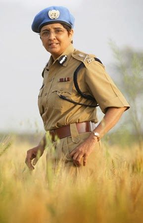 First Woman IPS Officer- Kiran Bedi Kiran Bedi, Ips Officer, Indian Police Service, Indian Police, Ias Officers, Military Ranks, Female Cop, History Of India, Women Power