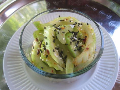 RECIPE: Chili Crisp Marinated Celery | Recipes | stltoday.com St Louis Food, Tartar Sauce Recipe, Celery Recipes, Chili Crisp, Tartar Sauce, Fish Food, Eat Local, Fried Fish, Baked Beans