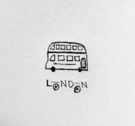 London Simple Drawing, Simple London Tattoo, London Doodles Easy, Bus Sketch Simple, London Line Drawing, London Aesthetic Drawing, London Bus Tattoo, Double Decker Bus Tattoo, London Stamp Tattoo