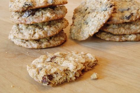 Trout Dale Oatmeal-Raisin Cookies recipe | Epicurious.com Banana Chocolate Chip Cookies, High Altitude Baking, Cookie Recipes Oatmeal Raisin, Best Christmas Cookie Recipe, Apple Cookies, Oatmeal Chocolate, Best Christmas Cookies, Holiday Cookie Recipes, Oatmeal Raisin Cookies