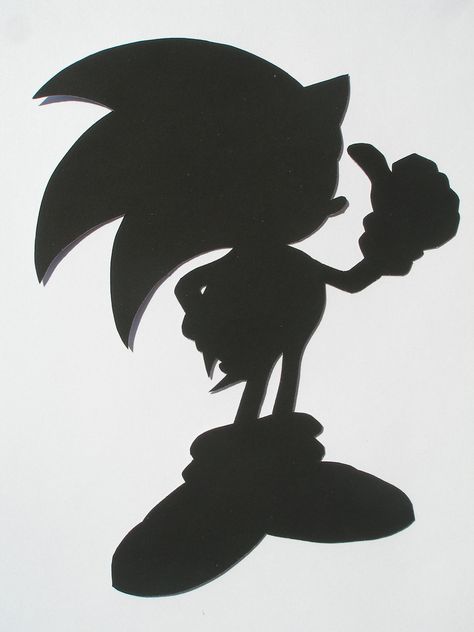 Sonic Silhouette, Fairy House Lantern, Night Lights For Kids, Decoraciones Ramadan, Cardboard Mask, Sonic Birthday Parties, Cut Paper Art, Silhouette Paper, Shadow Silhouette