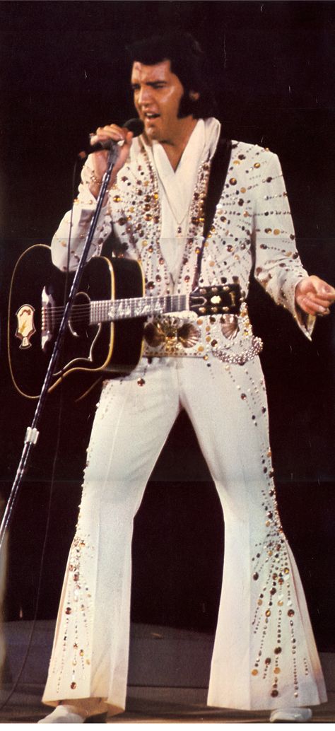 1973 6 29 Atlanta, Omni Coliseum Elvis Presley Live, Elvis Presley Wallpaper, Elvis Wallpaper, Elvis Presley Concerts, Elvis Jumpsuits, Elvis In Concert, Elvis Photos, King Of Rock And Roll, Elvis Presley Pictures