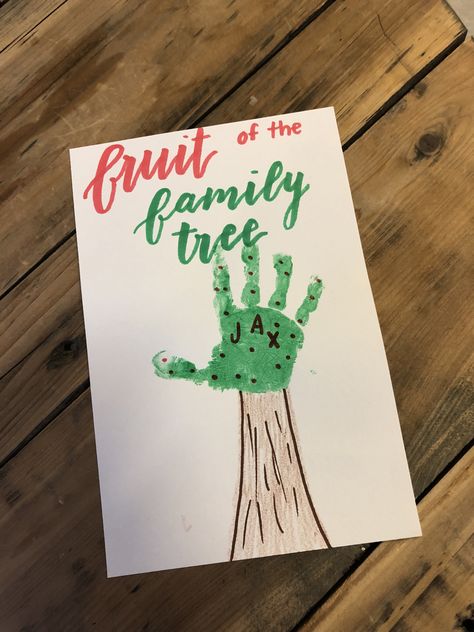 My Family Infant Art, Family And Friends Infant Art, Family Infant Art, Infant Tree Art, Family Art For Infants, Family Tree Crafts For Toddlers, Family Infant Crafts, Handprint Family Tree Preschool, Family Tree Handprint Art