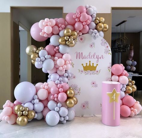 Balloon Decorations Without Helium, Baby Birthday Backdrop, Kids Birthday Party Planner, Cupcake Rosa, Princess Backdrops, Balloon Walls, Princess First Birthday, Backdrop For Birthday Party, Baby Shower Balloon Decorations