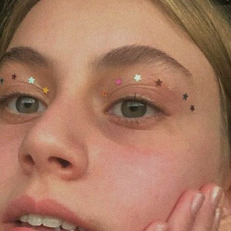 Star Makeup Aesthetic, Stars Makeup, Disco Makeup, Sparkle Makeup, Festival Make Up, Concert Makeup, Star Makeup, Smink Inspiration, Clown Makeup