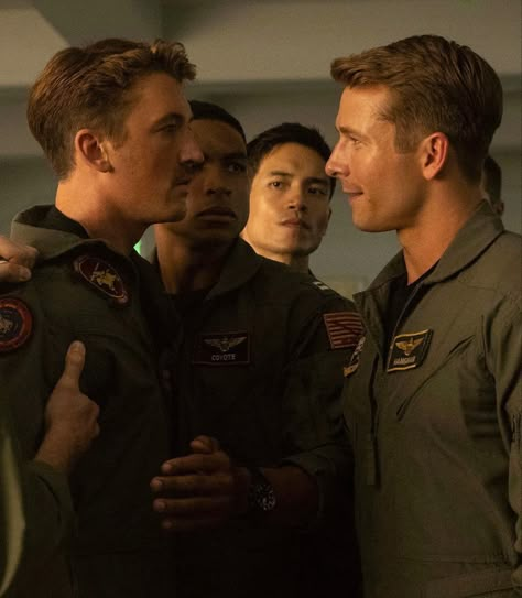 Glenn Powell, Manny Jacinto, Glen Powell, Miles Teller, The Perfect Guy, Hottest Guy Ever, Men In Uniform, Hot Actors, Tom Cruise