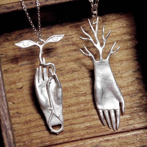 Phalena Atelier (by Serenella Tommassini) Ceramic Hands, Paper Tattoo, Silver Smithing, Abstract Jewelry, Woods Photography, Best Friend Jewelry, Metal Smithing, Inspiring People, Metal Clay