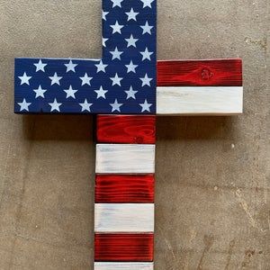 Wood Crosses Diy, Painted Wooden Crosses, American Flag Cross, Patriotic Cross, Christian Flag, Flag Diy, Wooden American Flag, Cross Wallpaper, Muted Red