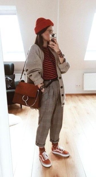 Autumn Fashion 2023 Women, Casual Street Style 2020, Vintage Winter Outfits Women, Men’s Edgy Outfits, Vintage Ootd Inspiration, Fall Inspo Outfits For School, Androgynous Winter Outfits, Academia Spring Outfit, Androgynous Fall Outfits