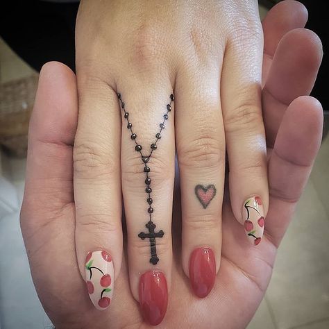 Rosary Finger Tattoo, Tattoo Rosary, Rosary Tattoo On Hand, Rosemary Tattoo, Rosary Tattoos, Cross Finger Tattoos, Rosary Bead Tattoo, Africa Tattoos, Tattoo Finger