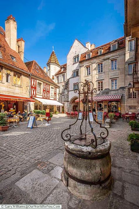 Villages In France, French Town, Travel English, Travelling Tips, Burgundy France, Driving Tips, Move Abroad, Natural Park, Beautiful Villages