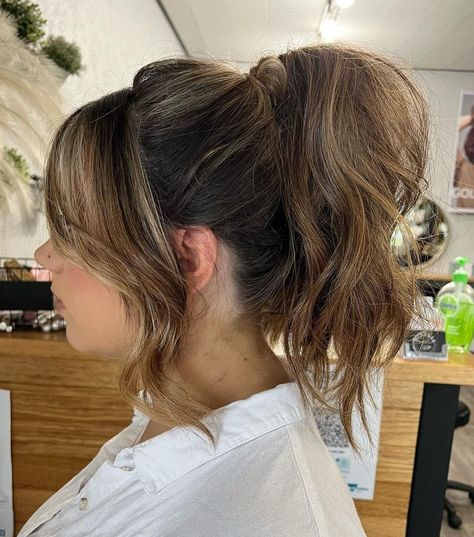 Medium Messy High Ponytail Textured Ponytail, Pony Hairstyle, Messy High Ponytails, Texturizing Hair, Night Out Hairstyles, Pony Hairstyles, Messy Ponytail, High Ponytail, Take The Cake