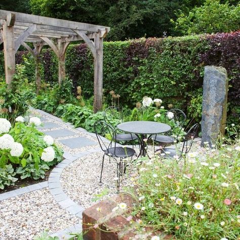 Cottage Garden Seating, Garden Slope, Garden Flooring, Garden Patios, Planting Schemes, Vibe Board, Westbury Gardens, Country Garden Design, English Garden Design