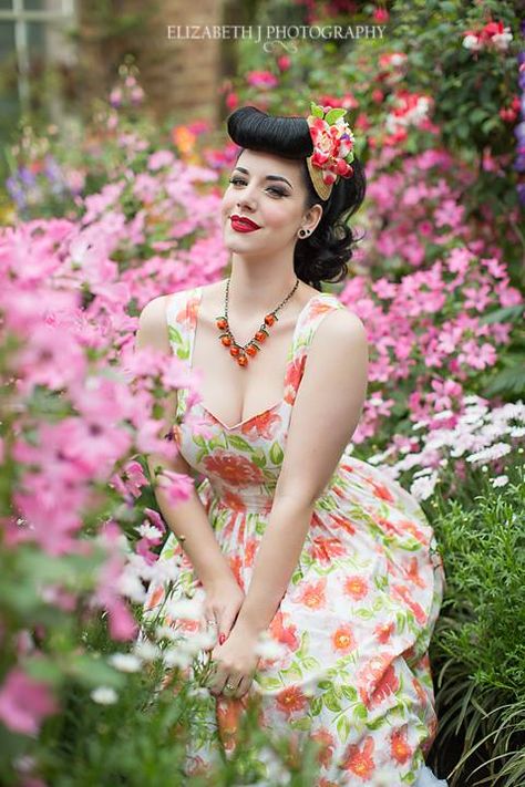 Miss Victory Violet, Victory Violet, Pin Up Photography, Elegant Photo, Vintage Models, Pin Up Style, 1950s Fashion, Fantasy Clothing, Up Girl