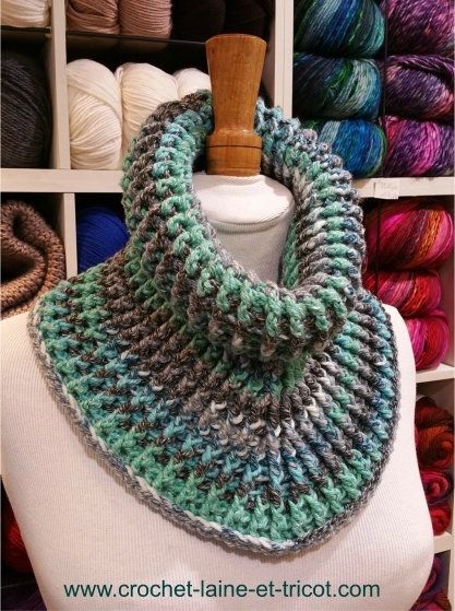 Bonjour à toutes,   Voici la première étape : Laine à tricoter SWEET - Crochet 6 71mCh + 3 pour monter Fermer en rond par une... Knit Stitch Patterns Free, Col Crochet, Crochet Hand Warmers, Crochet Collar Pattern, Crochet Cowl Free Pattern, Crochet Neck Warmer, شال كروشيه, Poncho Crochet, Cozy Crochet Patterns