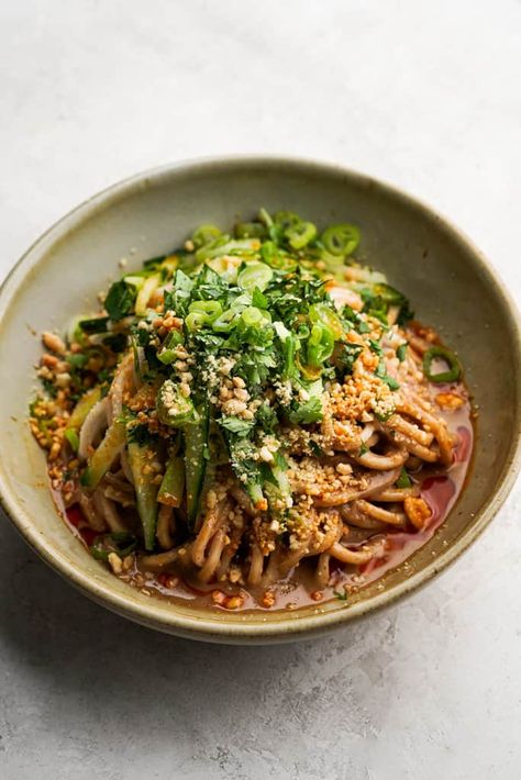 Cold Rice Noodles, Sesame Cucumber Noodles, Green Onion Noodles, Summer Noodle Recipes, Vegan Soba Noodles, Sesame Soba Noodles, Cold Rice Noodle Recipes, Chinese Cold Noodles, Cold Udon Noodle Recipe