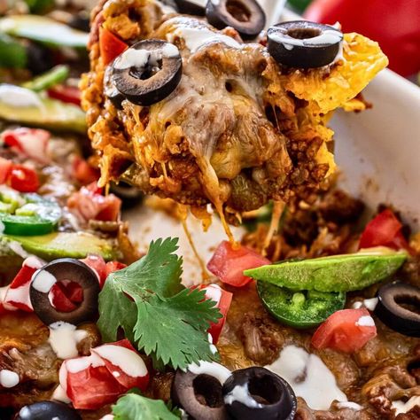 Easy Taco Casserole Recipe - Yummy and fully Chickpeas And Potatoes, Creamy White Chicken Enchiladas, Stromboli Recipe Easy, Easy Taco Casserole, Ground Beef Dinners, Tender Shredded Chicken, Spring Soups, Mexican Casserole Recipe, Steak Bites Recipe