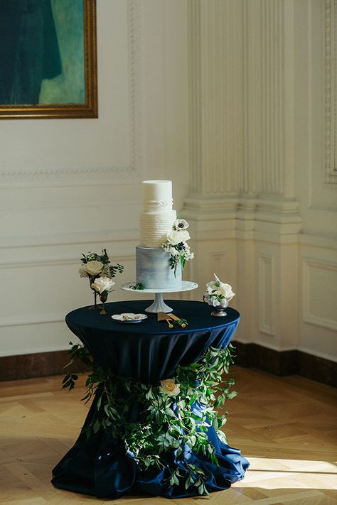 Navy Gold And Greenery Wedding, Navy Blue And Green Wedding Decorations, Navy And Dark Green Wedding, Forest Green And Navy Wedding, Navy Blue And Emerald Green Wedding, Emerald Wedding Color Schemes, Dark Green And Navy Wedding, Wedding Color Schemes 2024, Navy And Emerald Wedding