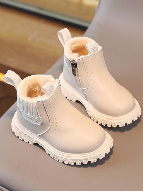 1pair Casual & Versatile Slip On Sneakers Style Children Boots For Girls, Warm LinedI discovered amazing products on SHEIN.com, come check them out! Fleece Boots, Girls Winter Boots, Girls Snow Boots, Winter Fit, Toddler Boots, Girls Shoes Kids, Baby Boots, Snow Shoes, Boy Shoes