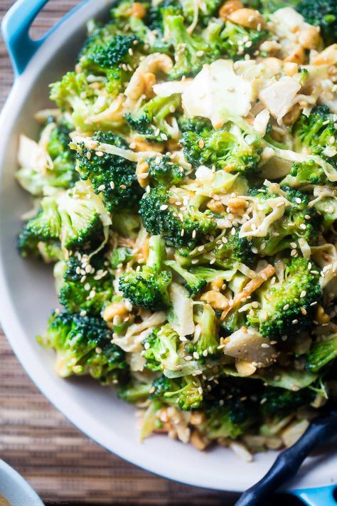 Asian Healthy Broccoli Salad - This crowd-pleasing healthy broccoli salad is a no-cook side dish, loaded with creamy peanut sauce! It's quick and easy, gluten free and vegan with a paleo option! | Foodfaithfitness.com | @FoodFaithFit Salad With Peanut Sauce, Vegan Broccoli Salad, Whole30 Meal Plan, Salad Asian, Asian Broccoli, Healthy Broccoli Salad, Peanut Salad, Whole30 Meal Prep, Healthy Broccoli