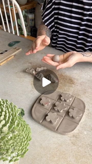 Diy Clay Tic Tac Toe Board, Air Dry Clay Tik Tak Toe, Toc Tac Toe Clay, Pottery Tic Tac Toe Board, Clay Tick Tack Toe Board, Tick Tack Toe Diy Clay, Air Dry Clay Tic Tac Toe Board, Clay Kids Crafts, Clay Tic Tac Toe Board Ideas