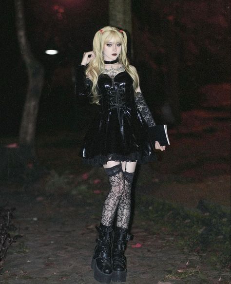 Misa Amane Outfit, Misa Cosplay, Miss Misa, Misa Amane Cosplay, Lace Hem Dress, Halloween Parejas, Anime Cosplay Makeup, Misa Amane, Cosplay Inspo