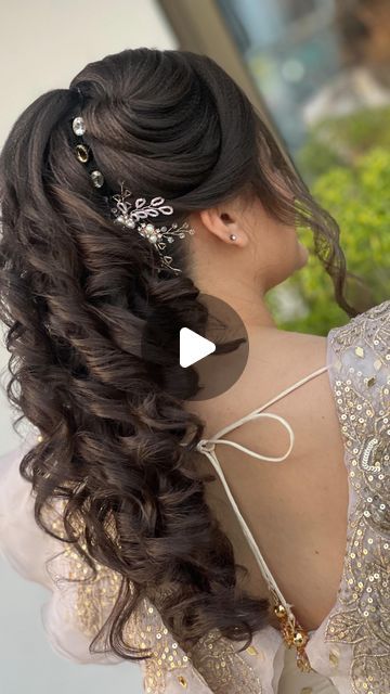 Front Hairstyles For Open Hair, Hairstyle For Beginners, Open Hair, Open Hairstyles, Trending Songs, Bridal Makeup Artist, In Frame, Hair Videos, Wedding Season