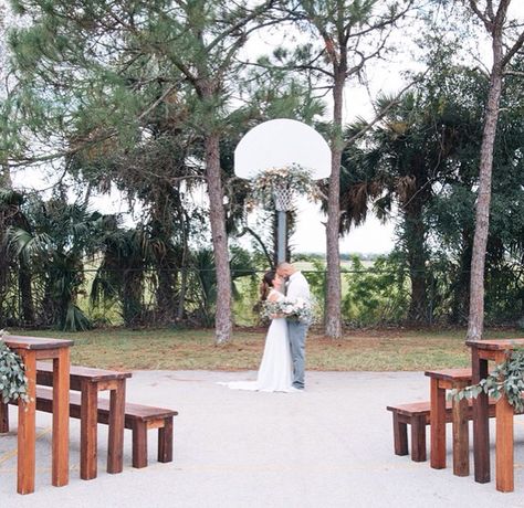 Love this Basketball hoop wedding arbour! Hoop For Wedding, Basketball Wedding, Outdoor Basketball Court, Grass Wall, White Basketball, Wedding Arbour, Basketball Hoop, Wedding Arch, Fun Wedding