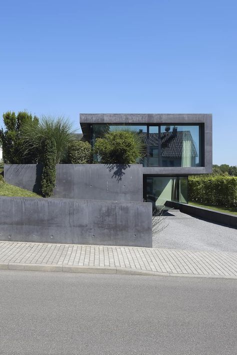 2024 Goals, Seaside House, Concrete Houses, Concrete Building, Concrete House, Modern Architecture House, Dream House Interior, Dream Houses, House Architecture Design