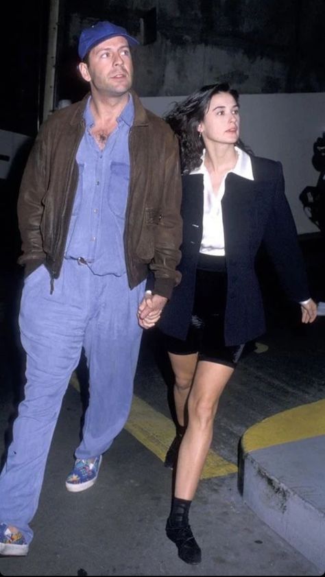 Demi Moore 90s, Best Couples, Bella Hadid Outfits, Outfit 90s, Demi Moore, 90s Outfit, Bruce Willis, Men Fashion Casual Outfits, Celebrity Outfits