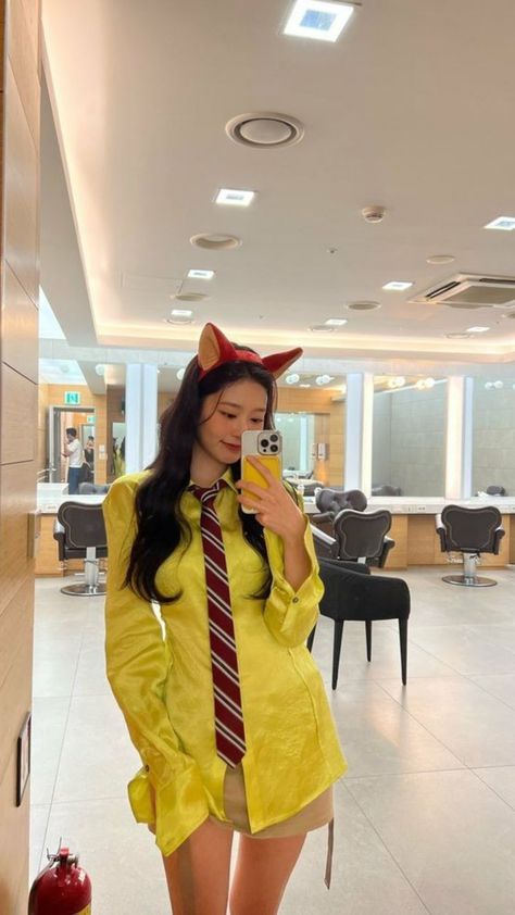 Asian Halloween Ideas, Nick Wilde Costume, Kpop Halloween Costume, Zootopia Costume, Kpop Costume, Character Halloween Costumes, Trio Halloween Costumes, Disneyland Outfits, Cute Couple Halloween Costumes