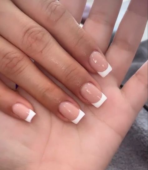 Barbie Inspired Nails, Nails Square Short, Plain Acrylic Nails, White Tip Acrylic Nails, Pink French Tip, Gel Nails French, White Tip Nails, Trending Nails, Plain Nails