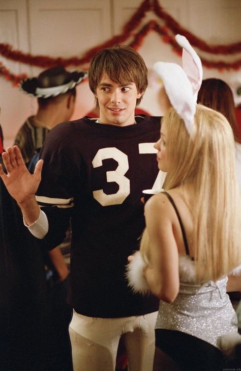 Fantasia Regina George, Aaron Samuels Mean Girls, Movie Character Couple Costumes, Regina George Halloween Costume, Regina George Halloween, Regina George Costume, 2000s Couples, Movie Couples Costumes, Celebrity Couple Costumes