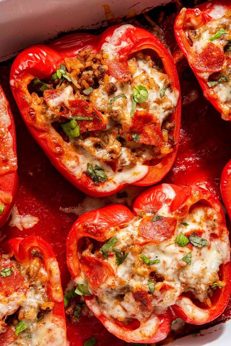 Give your stuffed peppers a pizza-style upgrade. This easy pizza stuffed peppers recipe is a family favorite, and it’s easy to make and prep ahead of time. Pizza Stuffed Peppers, Healthy Eating Guide, Easy Stuffed Peppers, Stuffed Peppers Recipe, Pinwheel Appetizers, Pizza Style, Pinwheel Recipes, Craving Pizza, Pizza Flavors