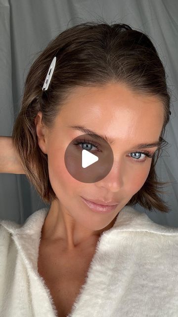 Bambi Mascara, Summer Makeup Aesthetic, Bronzer Makeup Tutorial, Wedding Natural Makeup, Fresh Makeup Tutorial, Natural Dewy Makeup, Wedding Guest Makeup Looks, Gine Margrethe, Summer Glow Makeup