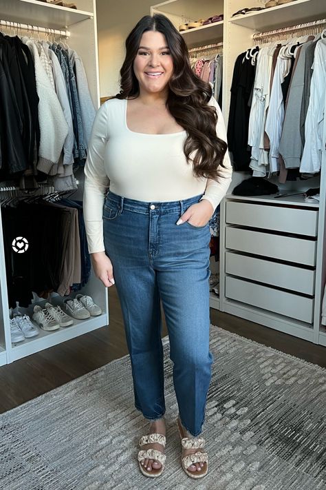 Bodysuit Jeans Outfit, Plus Size Bodysuit Outfit, Daycare Outfits, Bodysuit Jeans, Plus Size Bodysuit, Affordable Outfits, Casual Outfits Plus Size, Look Plus Size, Outfit For Women