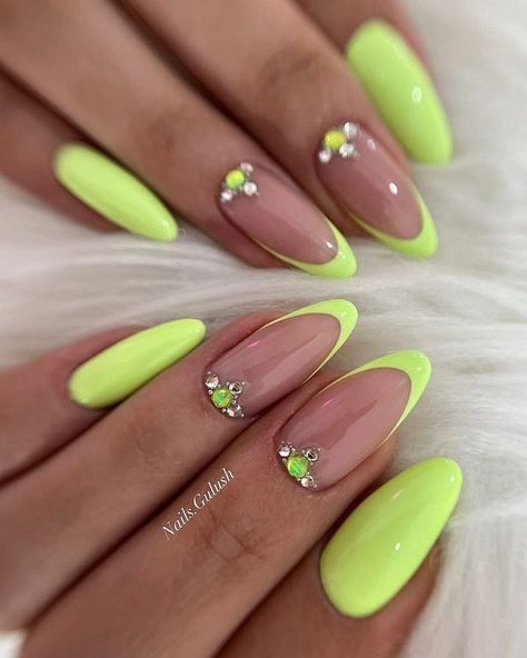 Summer Yellow Nails, Elegant Touch Nails, Fancy Nails Designs, Summer Yellow, Cute Gel Nails, Sunny Afternoon, Nails 2024, Oval Nails, Neon Nails