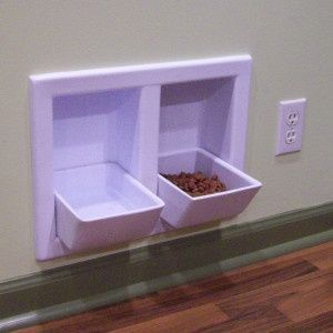 Built-in food and water dishes. No more doggie bowls to move around when sweeping/mopping. Rv Interior, Inspire Me Home Decor, Remodeled Campers, Rv Stuff, Rv Living, Litter Box, My Dream Home, Dog Bed, Food Dishes