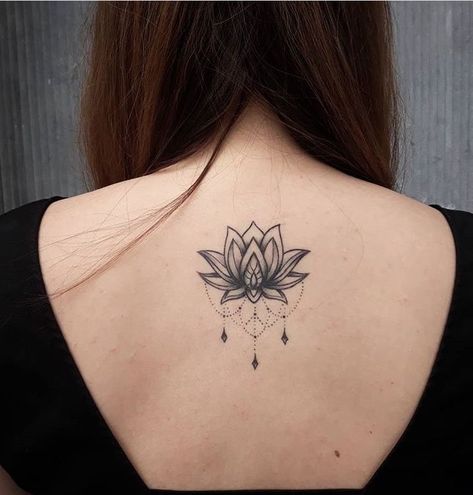 Lotus Neck Tattoos Women, Lotus Back Of Neck Tattoo, Lotus Neck Tattoo, Back Neck Tattoo For Women, Back Tattoo Women Upper, 99 Tattoo, Classy Tattoos For Women, Tattoo Coloring Book, Simple Tattoos For Guys