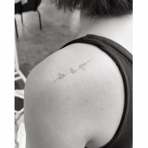 Cute Horizontal Tattoos, Micro Line Tattoo, Fine Line Birds Tattoo, Three Lines Tattoo, Small Bird Tattoo Shoulder, Bird On Shoulder Tattoo, Fine Needle Tattoo, Small Bird Tattoos For Women Shoulder, Line Bird Tattoo