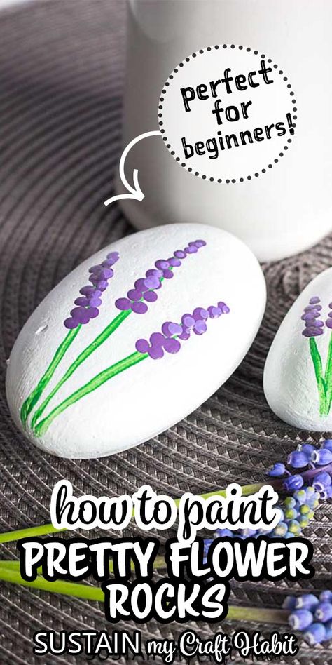 Easy Diy Rock Painting, Rock Art In Garden, Painted Flower Rocks Garden Art, Lavender Painted Rocks, Lavender Rock Painting, Rock Art Flowers Ideas, Painted Rocks Flowers Ideas, Painted Rock Flowers In Garden, Painting Rocks For The Garden