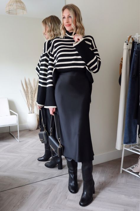 Black Satin Skirt Outfit Winter, Satin Skirt Outfit Winter, Black Satin Skirt Outfit, Stripes Knitwear, Midi Skirt Outfit Winter, Silk Skirt Outfit, Knit Skirt Outfit, Striped Sweater Outfit, Satin Skirt Outfit