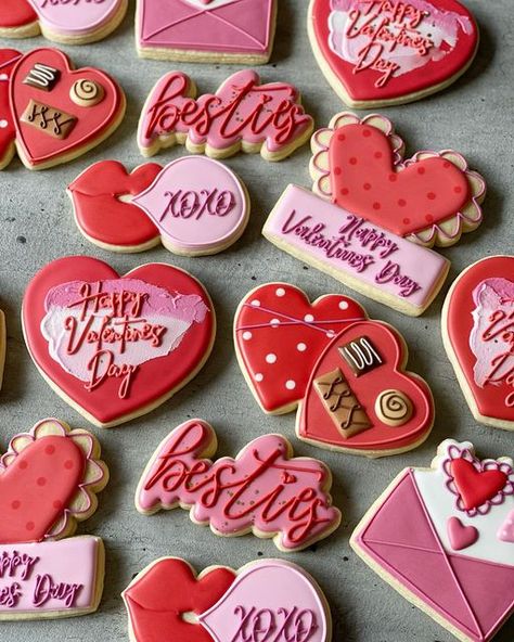 Happy Galentine’s Day Cookies, February Cookies Decorated, Decorated Cookies Valentines Day, Galentine Party Cookies, V Day Cookies, Galentines Party Cookies, Valentines Iced Cookies, Royal Icing Valentines Day Cookies, Valentine’s Day Cookie Ideas